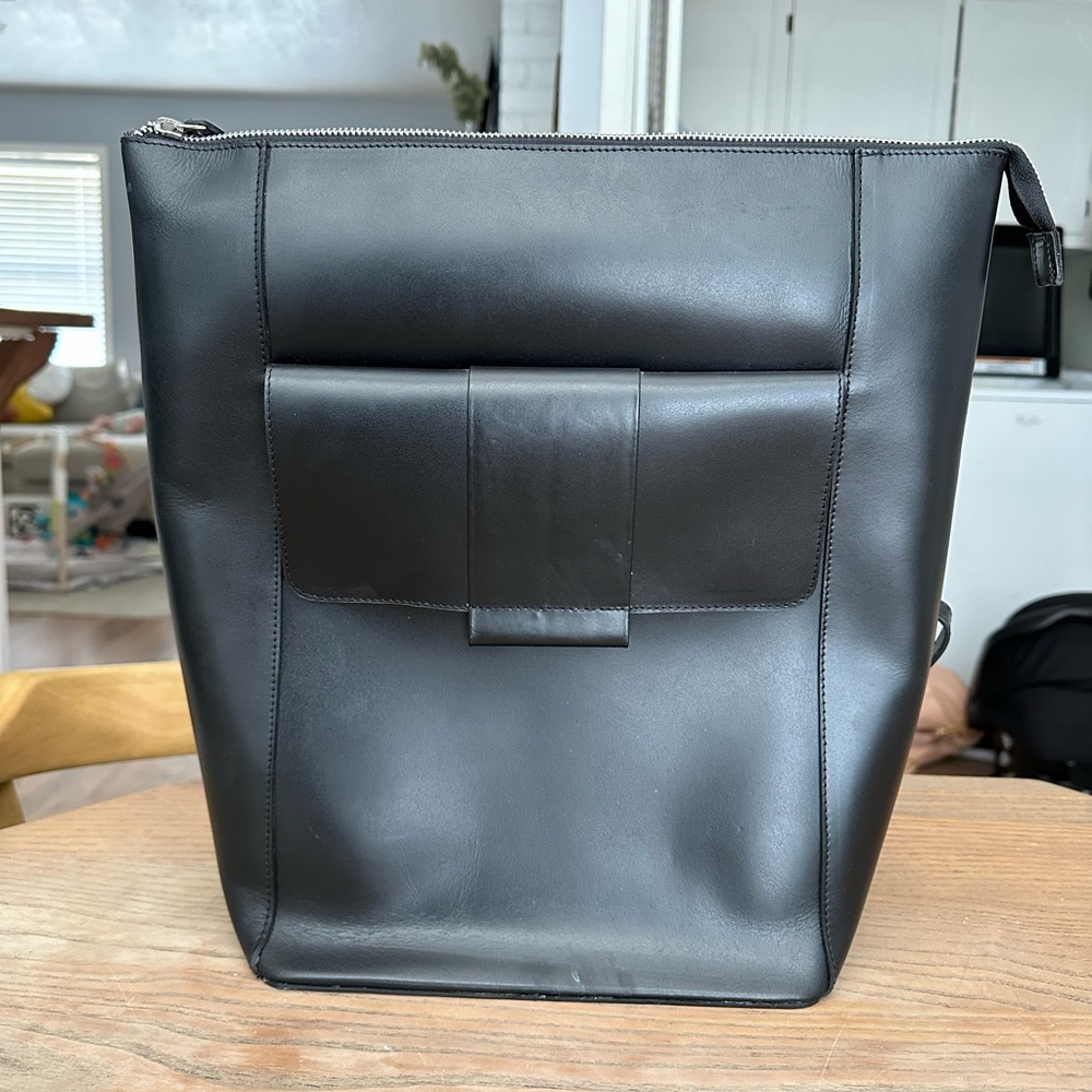 STILL Nordic leather modern zip backpack